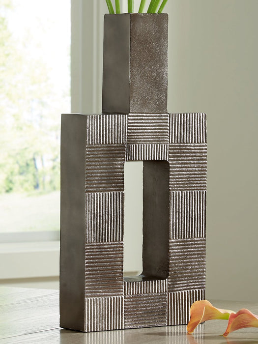 Wrengrove Vase - Furniture Bros & Mattress (Bolingbrook, IL)