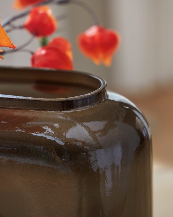 Sumner Vase - Furniture Bros & Mattress (Bolingbrook, IL)