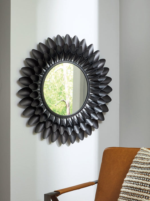 Ryenmour Accent Mirror - Furniture Bros & Mattress (Bolingbrook, IL)