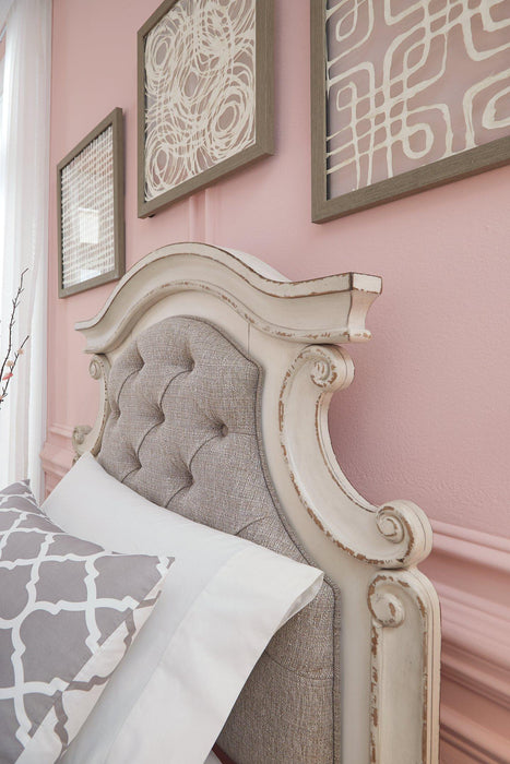 Realyn Upholstered Bed - Furniture Bros & Mattress (Bolingbrook, IL)