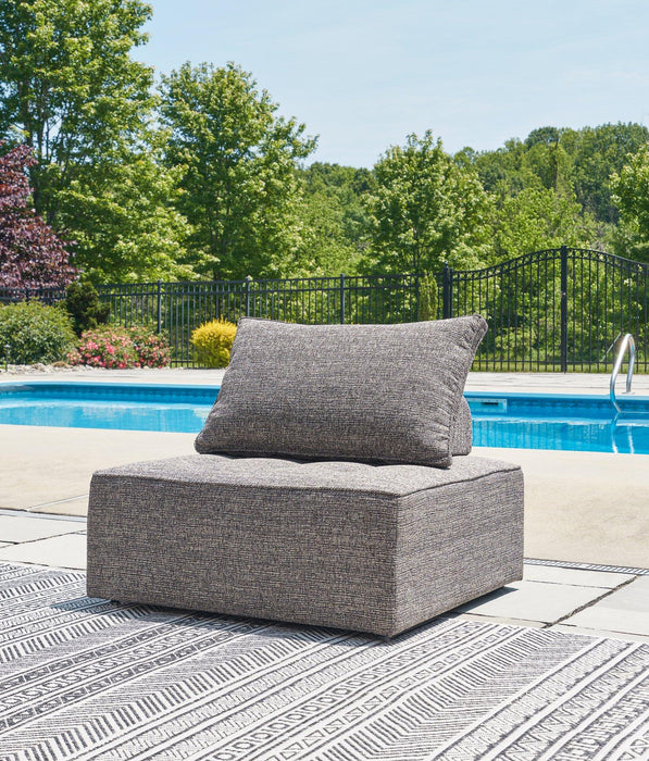 Bree Zee Outdoor Lounge Chair with Cushion - Furniture Bros & Mattress (Bolingbrook, IL)