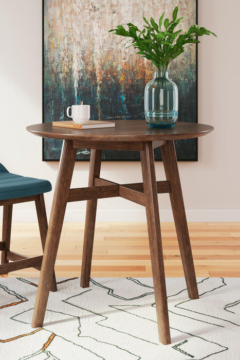 Lyncott Dining Room Set - Furniture Bros & Mattress (Bolingbrook, IL)