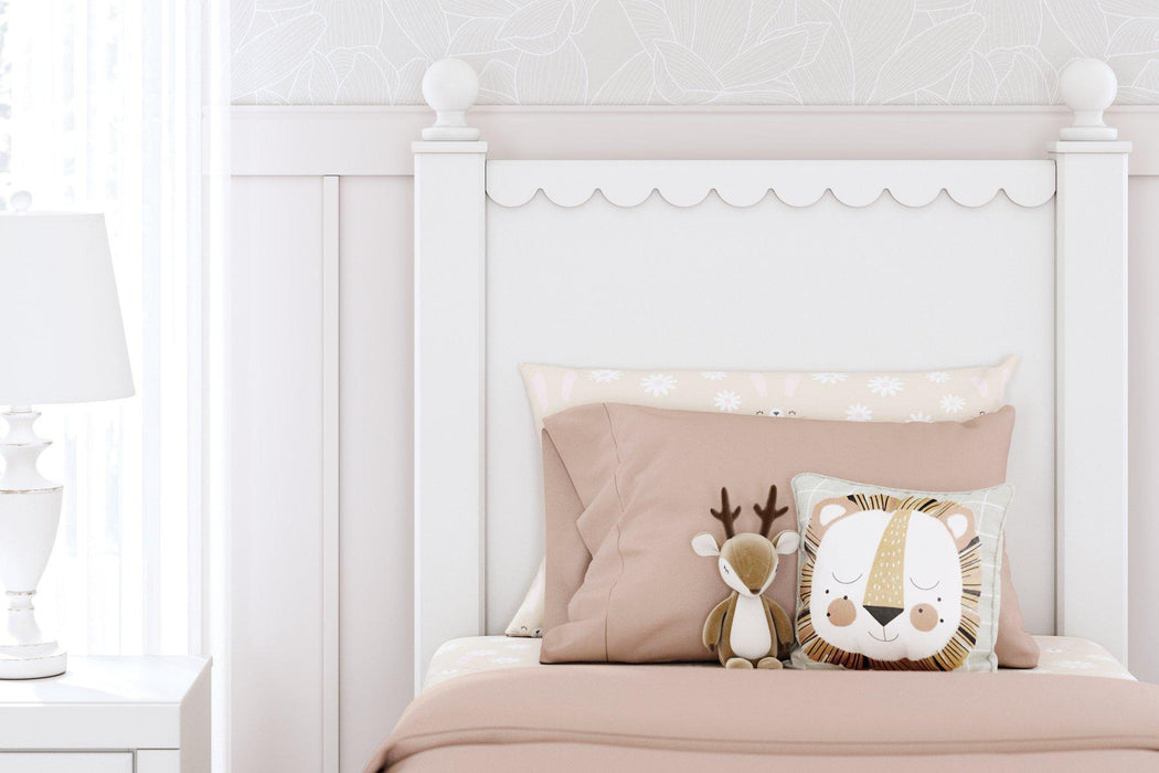 Mollviney Bedroom Set - Furniture Bros & Mattress (Bolingbrook, IL)