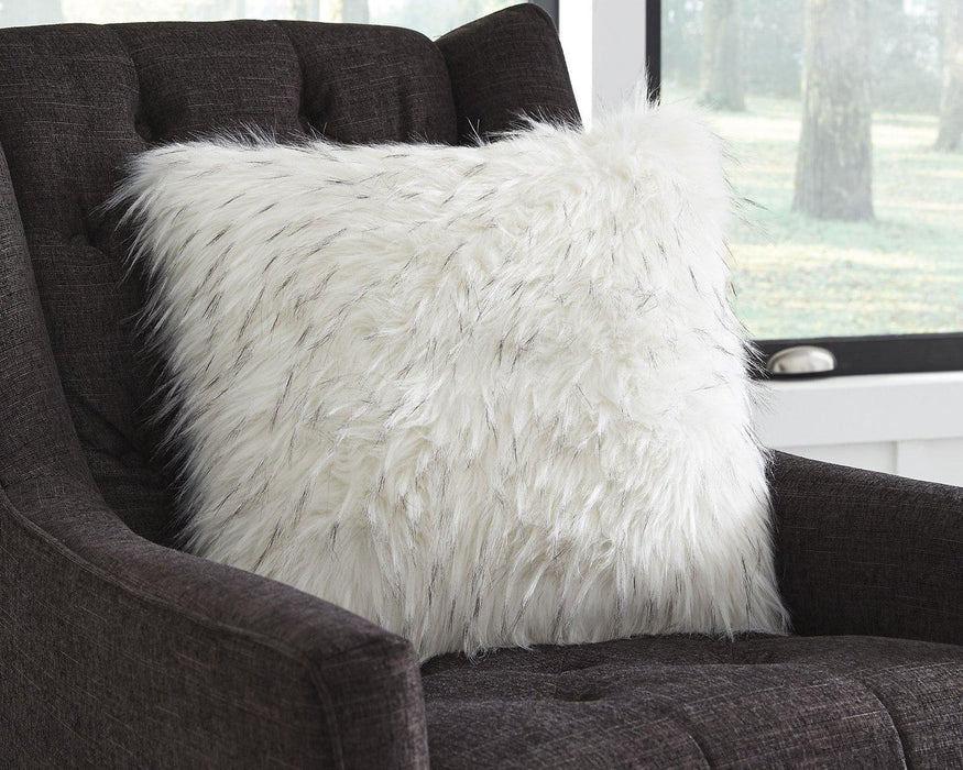 Calisa Pillow (Set of 4) - Furniture Bros & Mattress (Bolingbrook, IL)