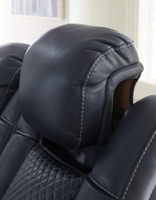 Fyne-Dyme Power Recliner - Furniture Bros & Mattress (Bolingbrook, IL)