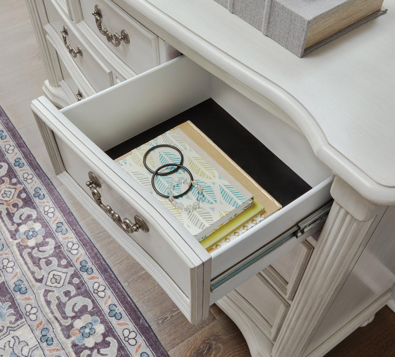 Montelaine Dresser and Mirror - Furniture Bros & Mattress (Bolingbrook, IL)