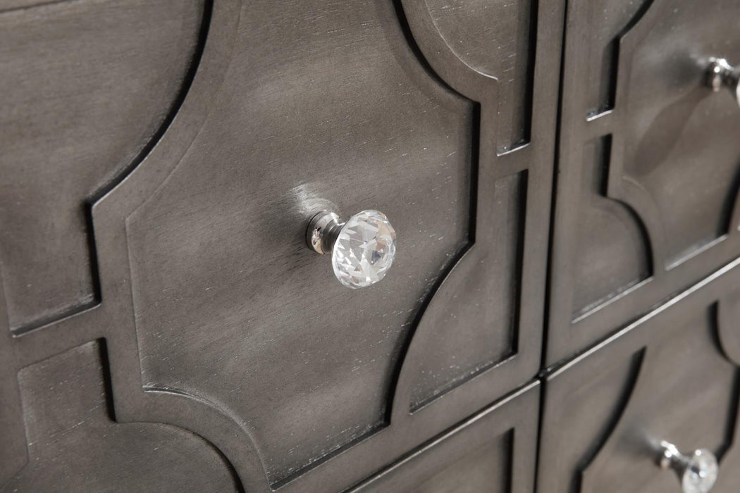 Gray Chest