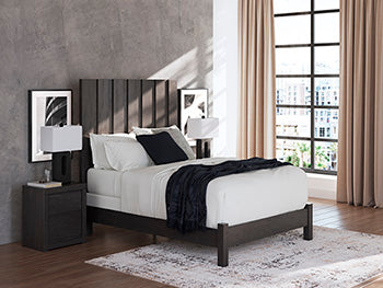 Fraluna Bed - Furniture Bros & Mattress (Bolingbrook, IL)