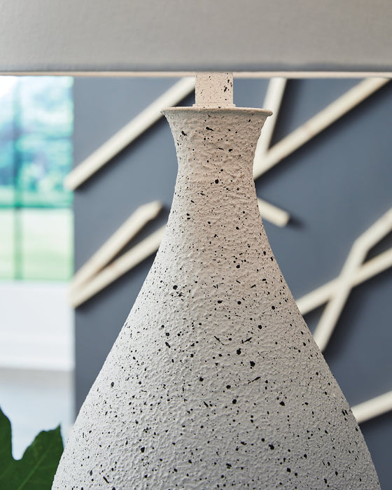 Wyattford Table Lamp - Furniture Bros & Mattress (Bolingbrook, IL)