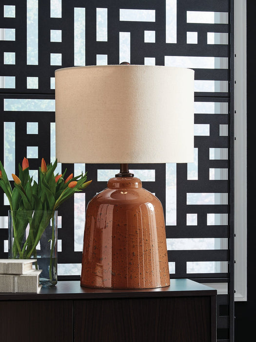 Aaleahya Table Lamp - Furniture Bros & Mattress (Bolingbrook, IL)