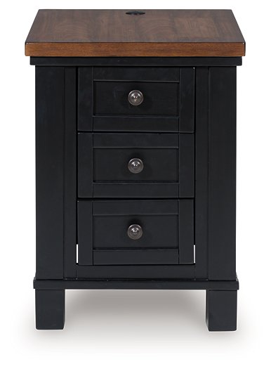 Wildenauer Chairside End Table - Furniture Bros & Mattress (Bolingbrook, IL)