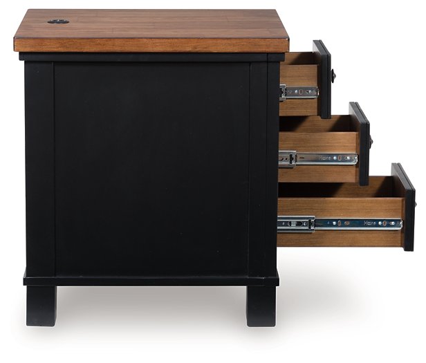 Wildenauer Chairside End Table - Furniture Bros & Mattress (Bolingbrook, IL)