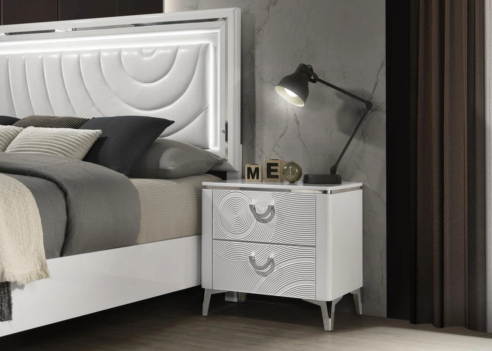 King Bed - Dresser - Mirror